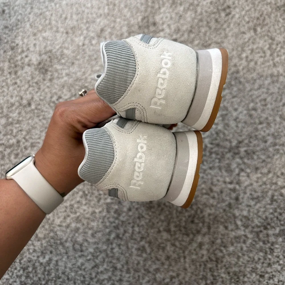 Reebok - Picture 4 of 7